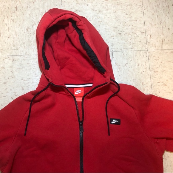 Nike hoodie red tag Clearance